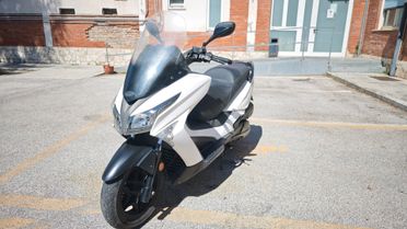 Tenuto maniacale Kymco X-Town 300i 300cc