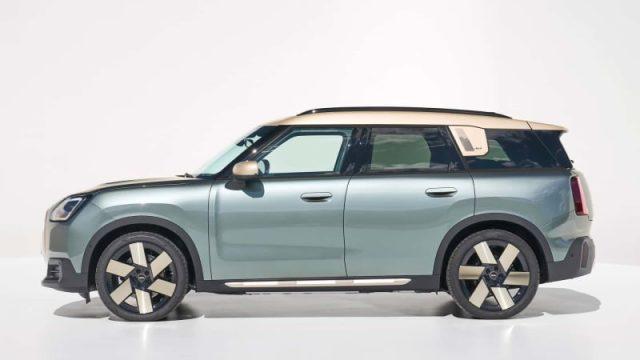 MINI Mini E Favoured Countryman