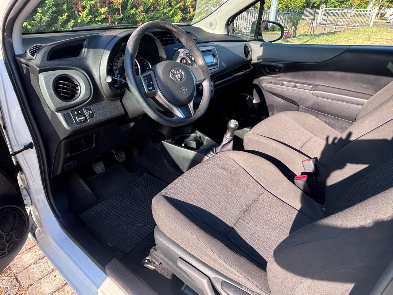 Toyota Yaris 1.0 3 porte Lounge