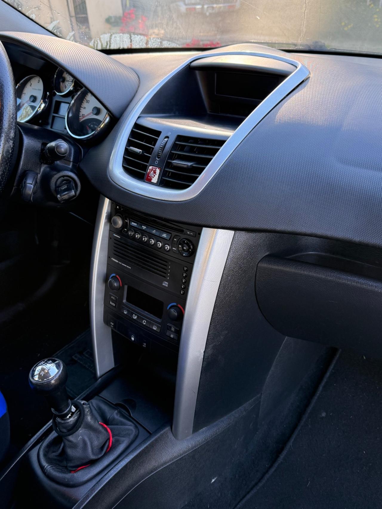 Peugeot 207 1.6 HDi 90CV 5p. Energie