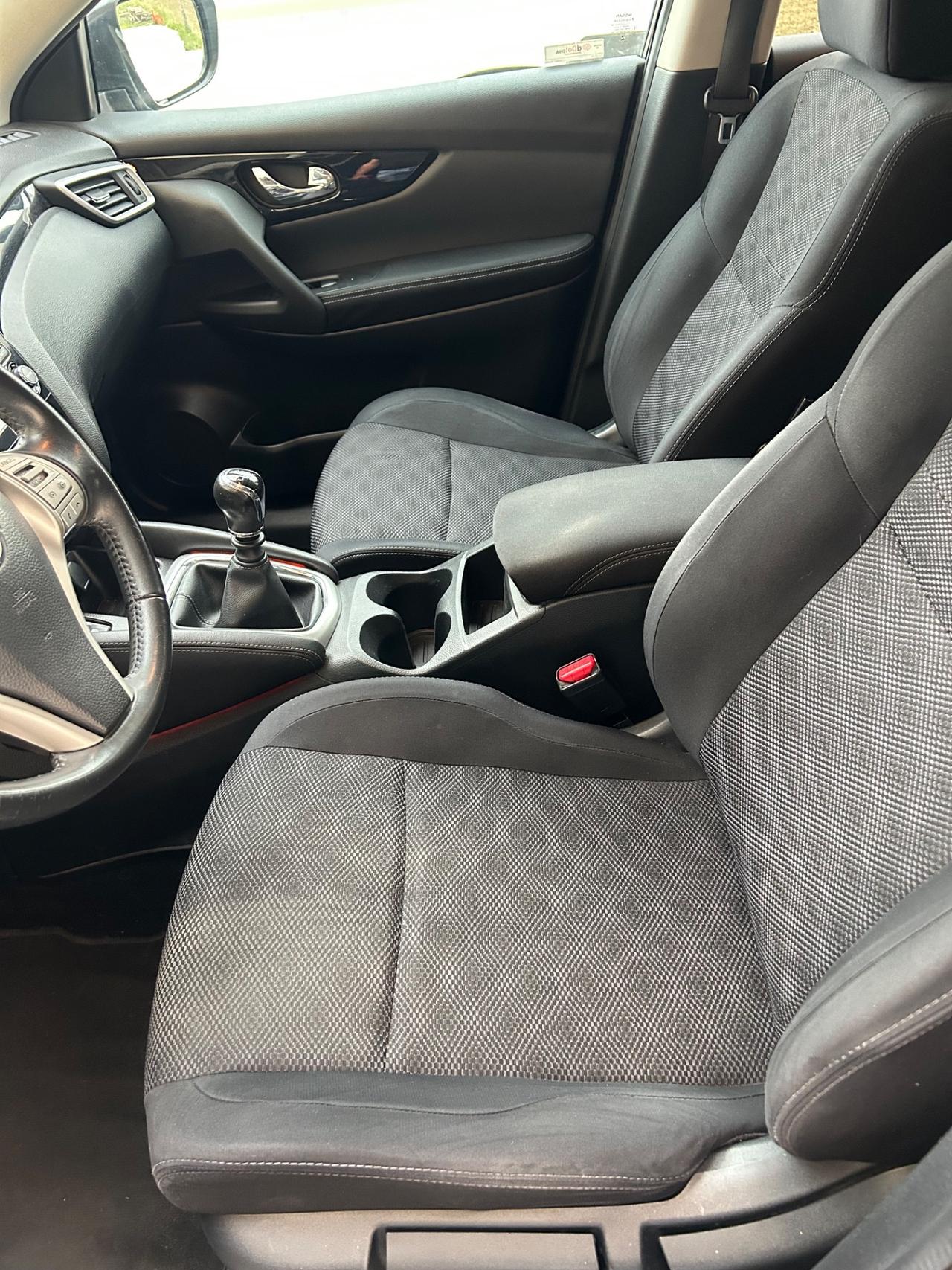Nissan Qashqai 1.5 dCi N-Connecta