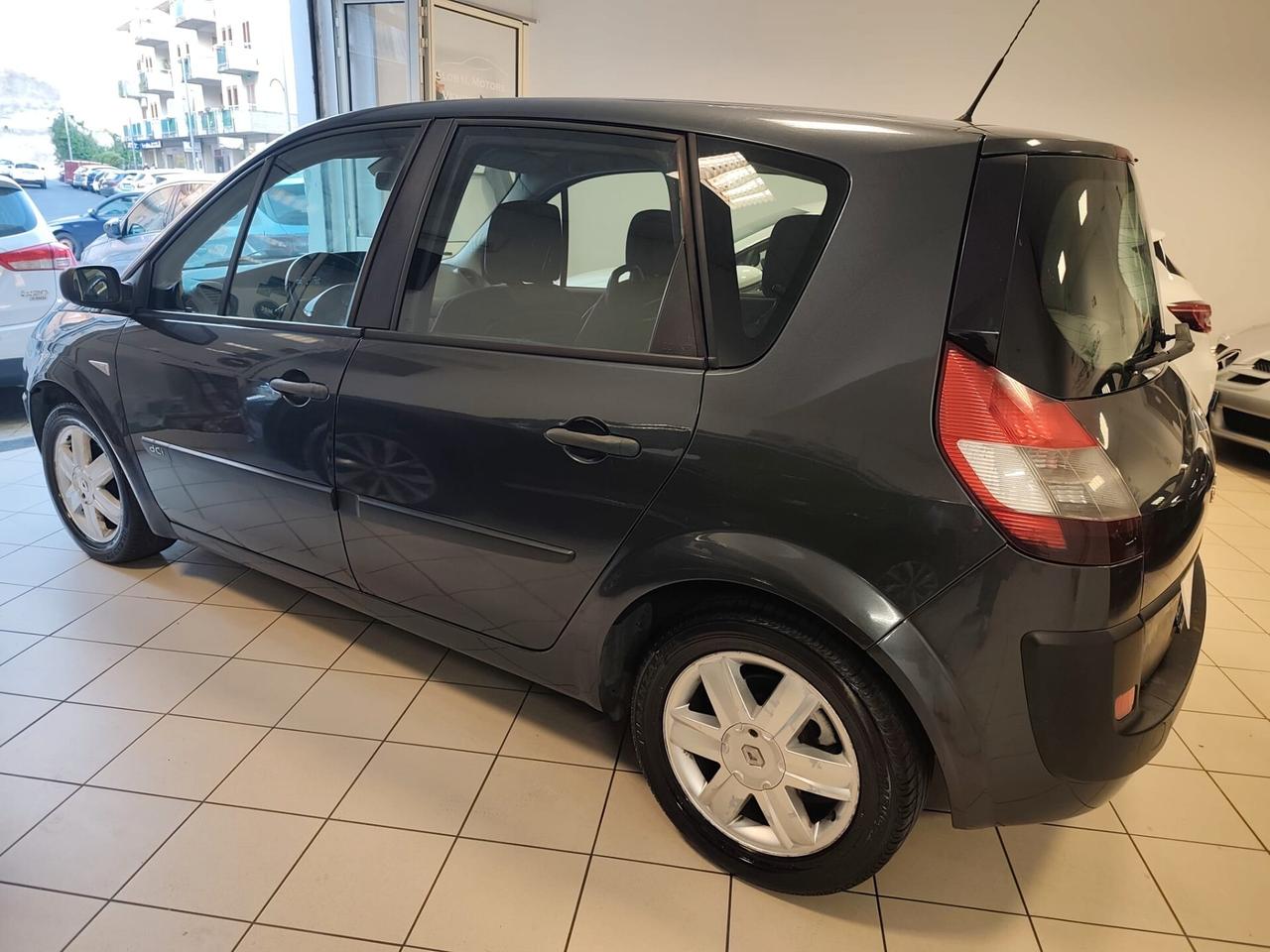 Renault Scenic Scénic 1.5 dCi/105CV Dynamique