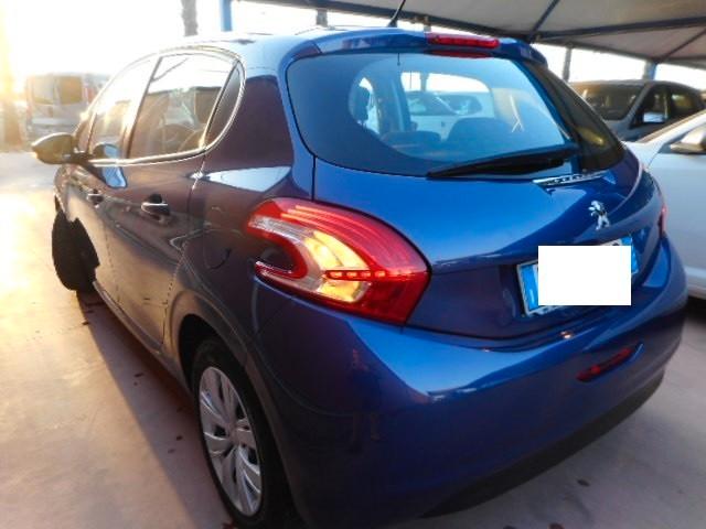 Peugeot 208 1.4 HDi 68 CV 5 porte Allure