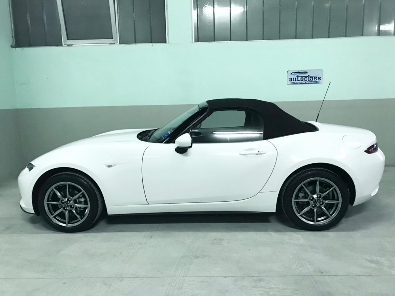 Mazda MX-5 1.5L Skyactiv-G Exclusive-Line