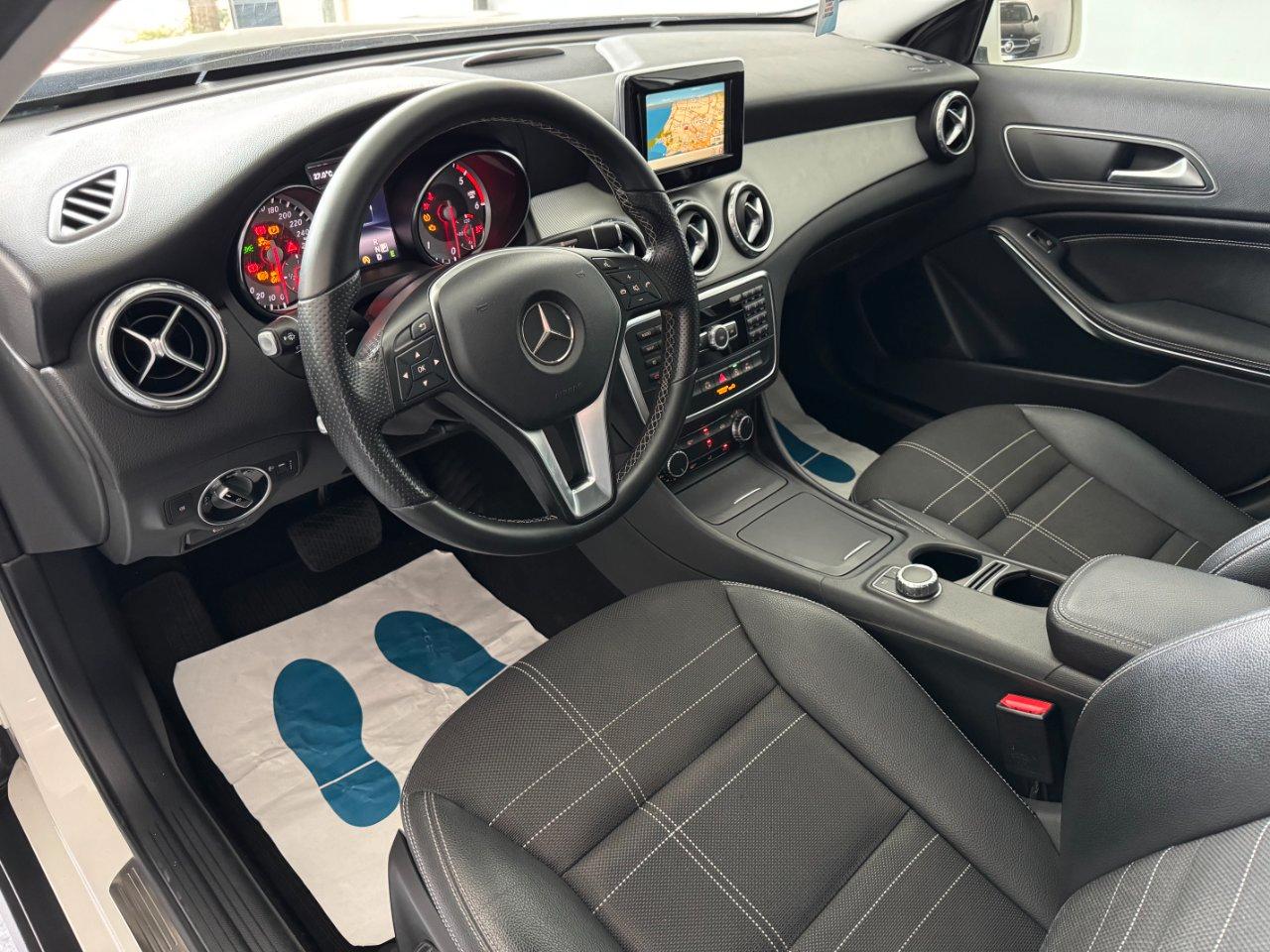 Mercedes GLA 180 d (cdi) Sport auto Navi Pelle