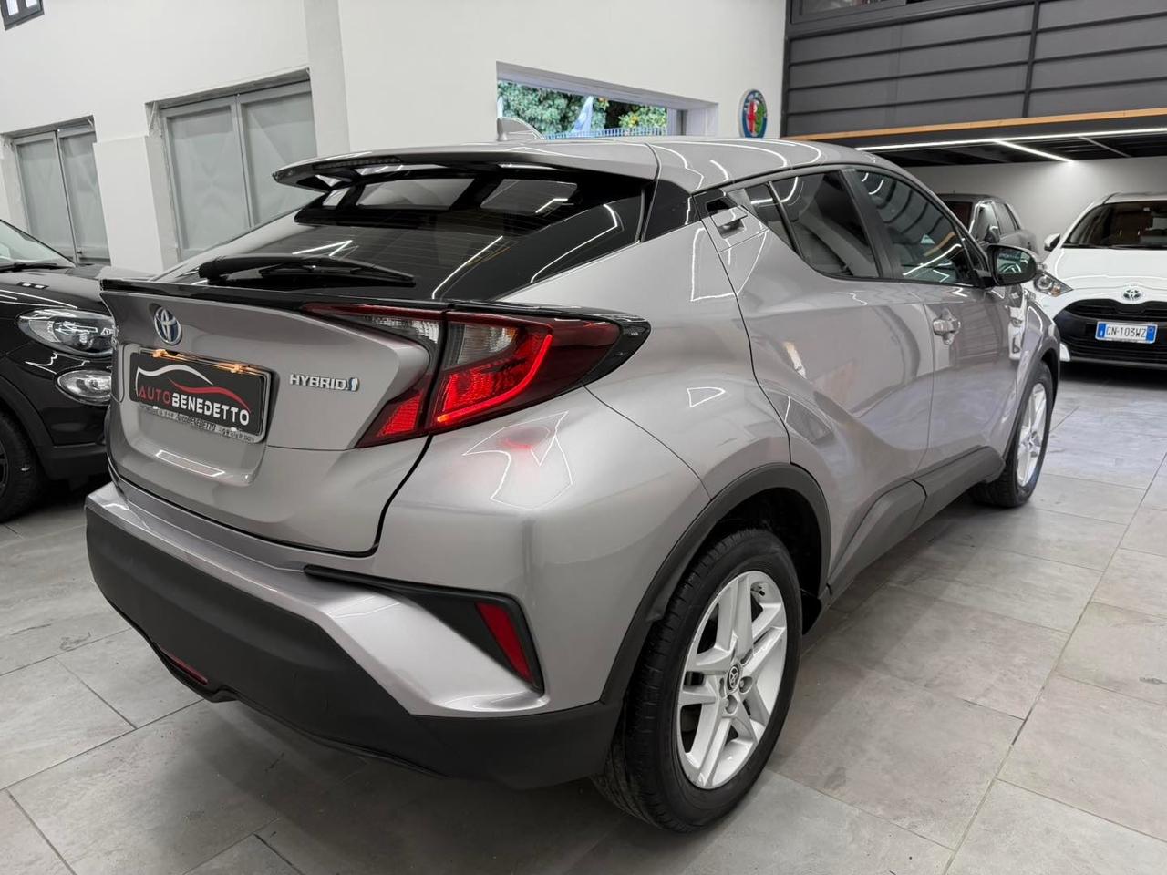 Toyota C-HR 1.8 Hybrid E-CVT Business 2022