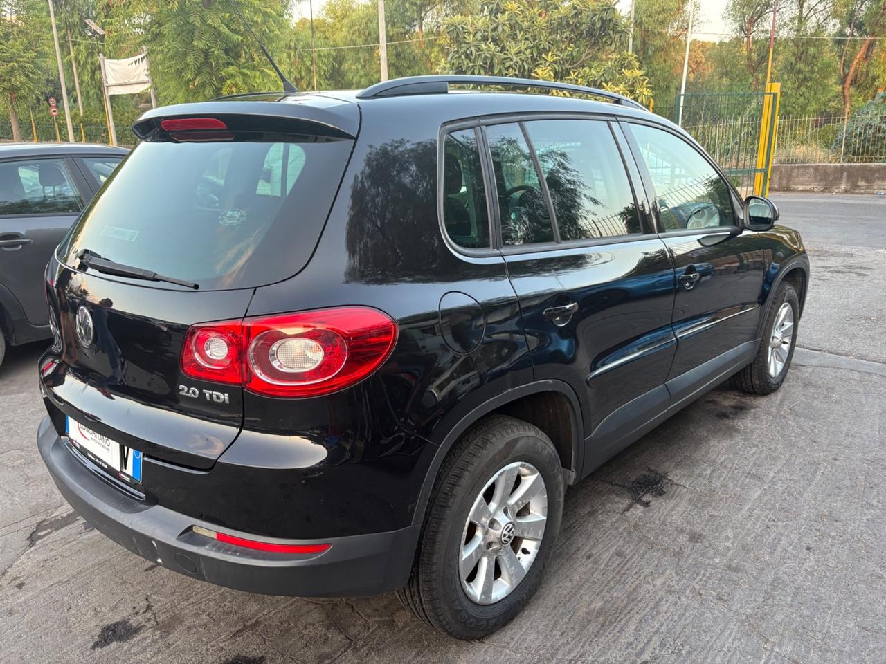 Volkswagen Tiguan 2.0 16V TDI DPF tiptronic Track & Field (28°)