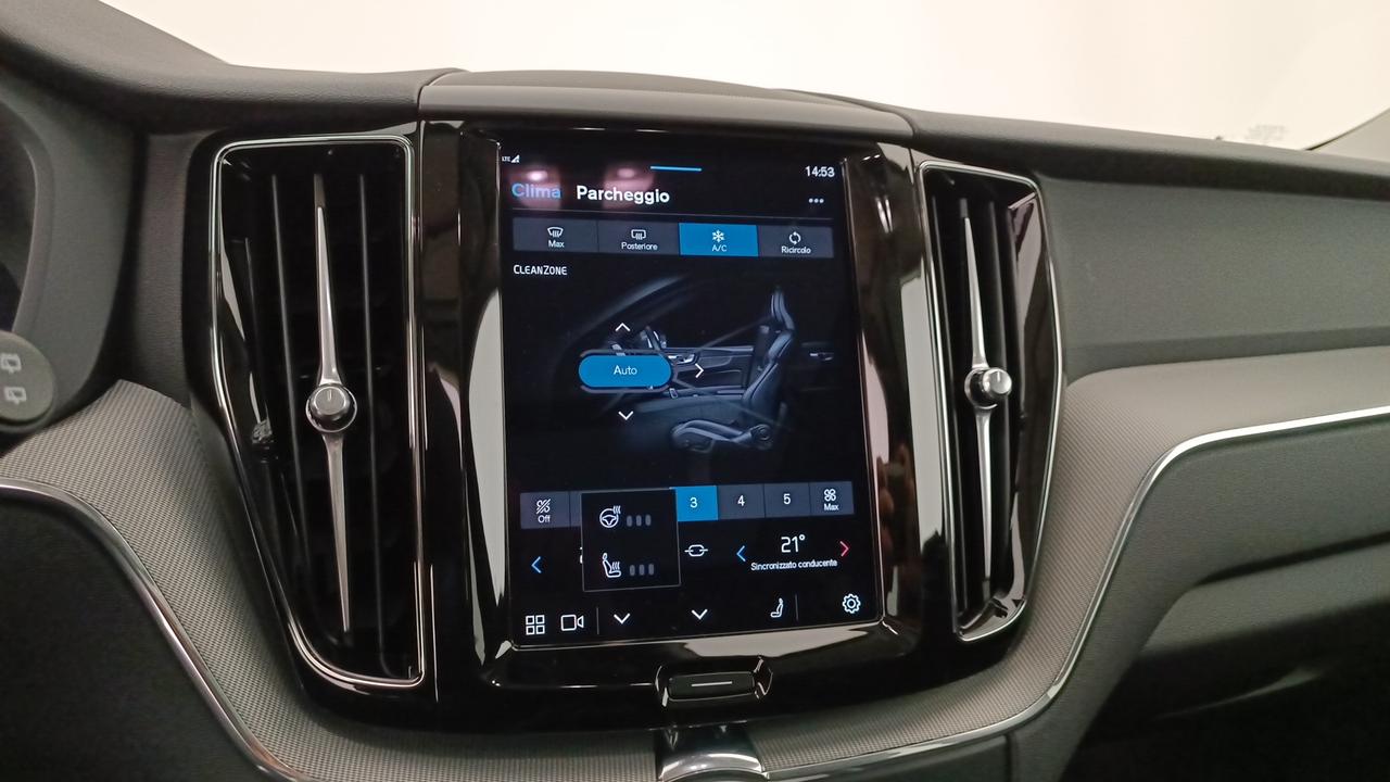 VOLVO XC60 2.0 t6 phev Plus Dark awd auto