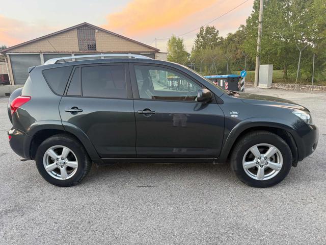 TOYOTA RAV 4 MY23 RAV4 2.2 D-4D 177 CV Luxury