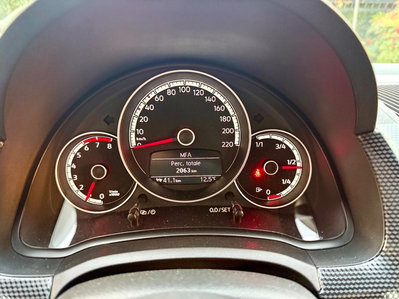 Volkswagen up! 1.0 5p. EVO sport 2000 KM