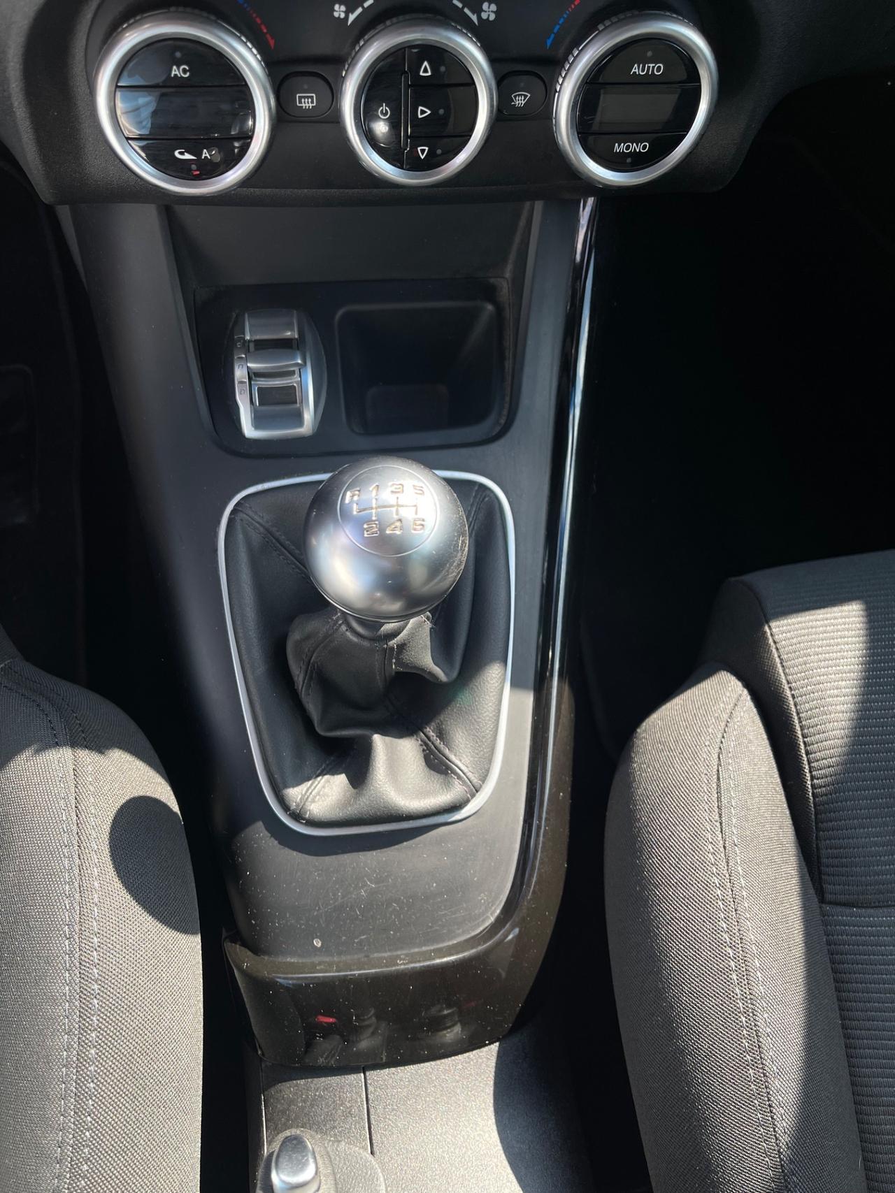 Alfa Romeo Giulietta 1.6 JTDm-2 105 CV Distinctive