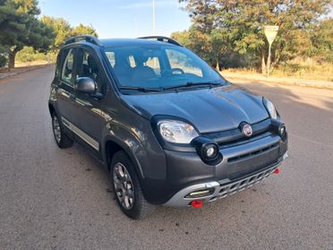 Fiat Panda 1.3 M-Jet Cross 4x4 con gancio traino