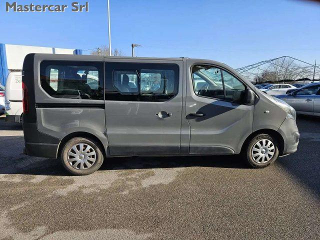 OPEL Vivaro 1.6 CDTI 95CV 9 posti - targa FD505JA