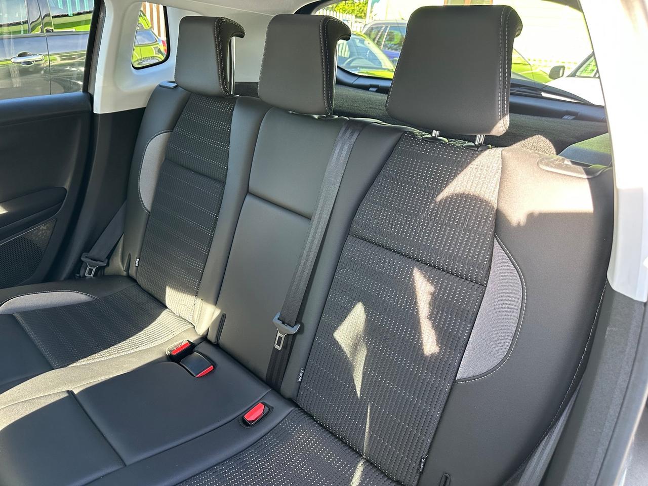 Peugeot 2008 HDi 120 Black Matt 100.000 Km