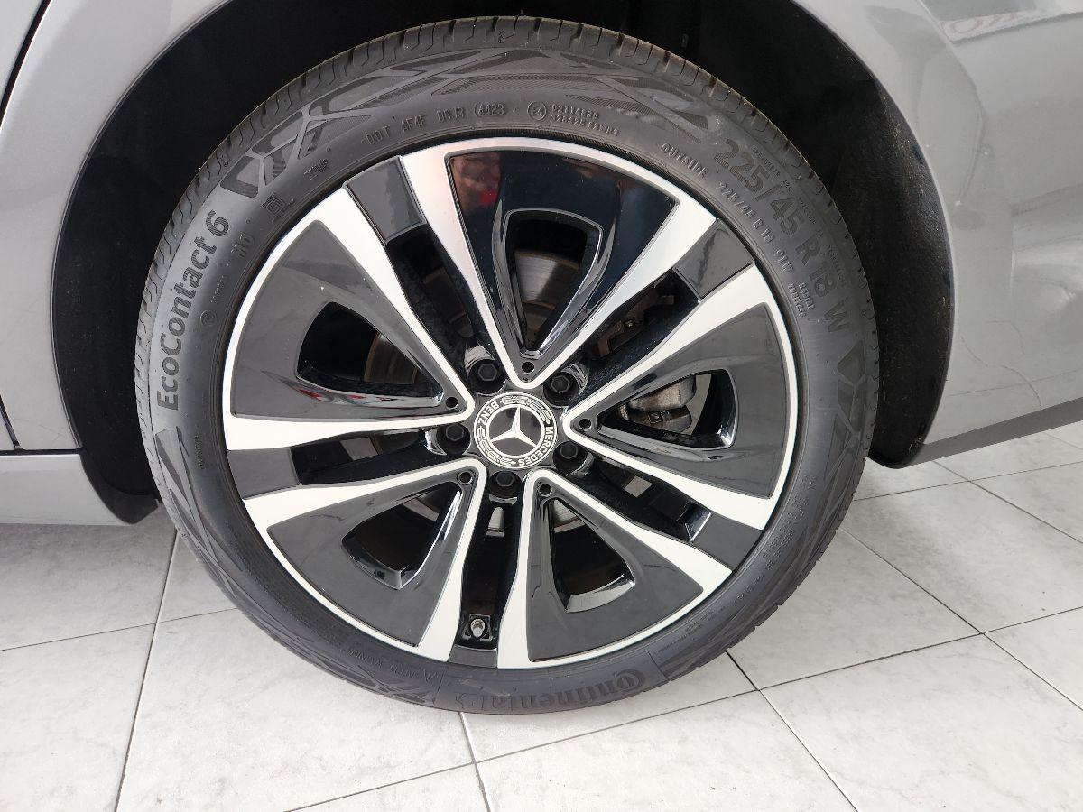 MERCEDES Classe CLA 180 Aut. Shooting Brake Sport