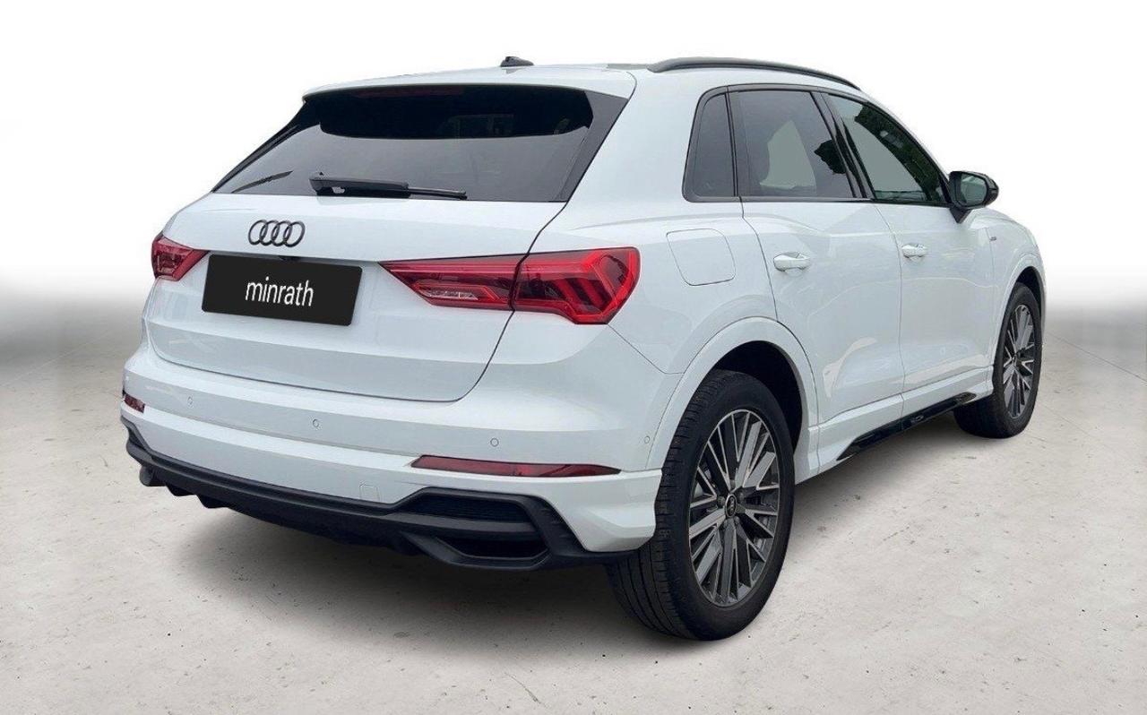 Audi Q3 45 TFSI S tronic S LINE interno esterno
