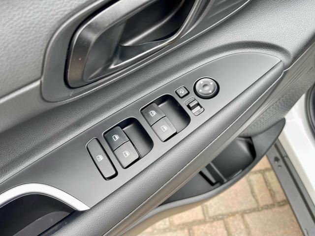 HYUNDAI Bayon 1.2 MPI MT XLine - km0