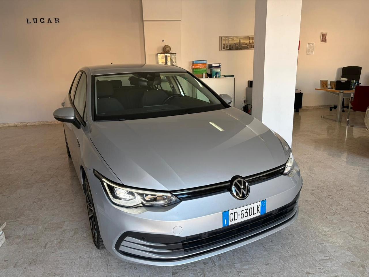 VOLKSWAGEN GOLF 8 2.0 TDI SCR STYLE "UNICA"