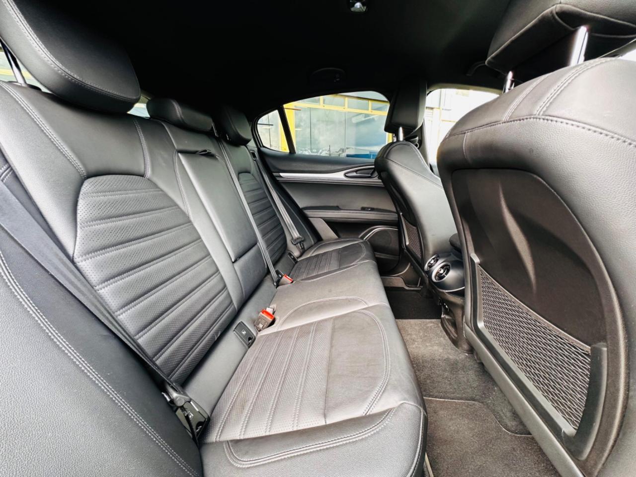 Alfa Romeo Stelvio 2.2 Turbodiesel 210 CV AT8 Q4 Veloce