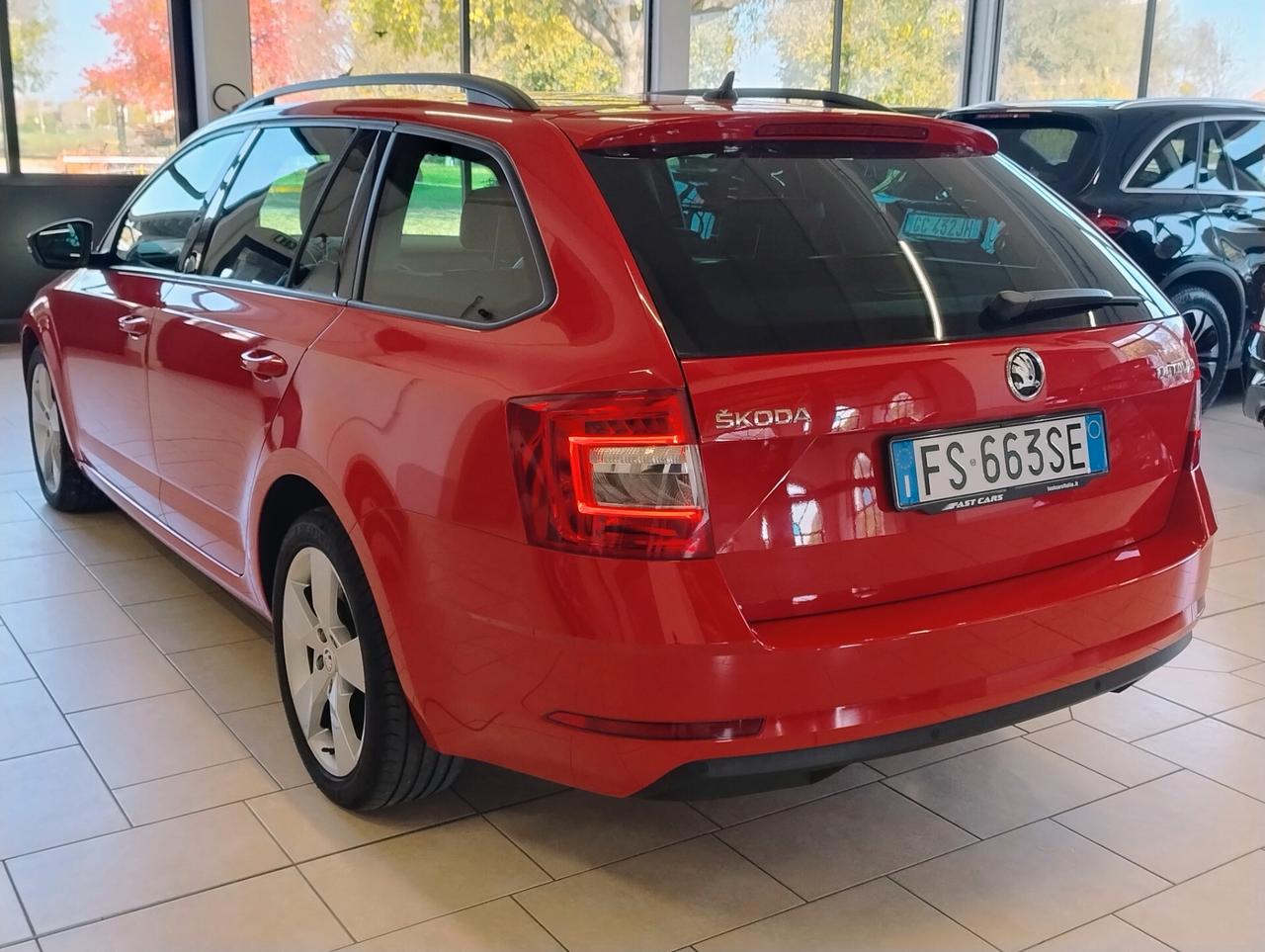 SKODA Octavia 2.0 TDI DSG Wagon STYLE CARPLAY FULL LED ALCANTARA
