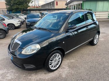Lancia Ypsilon 1.3 MJT 75 CV Oro Giallo