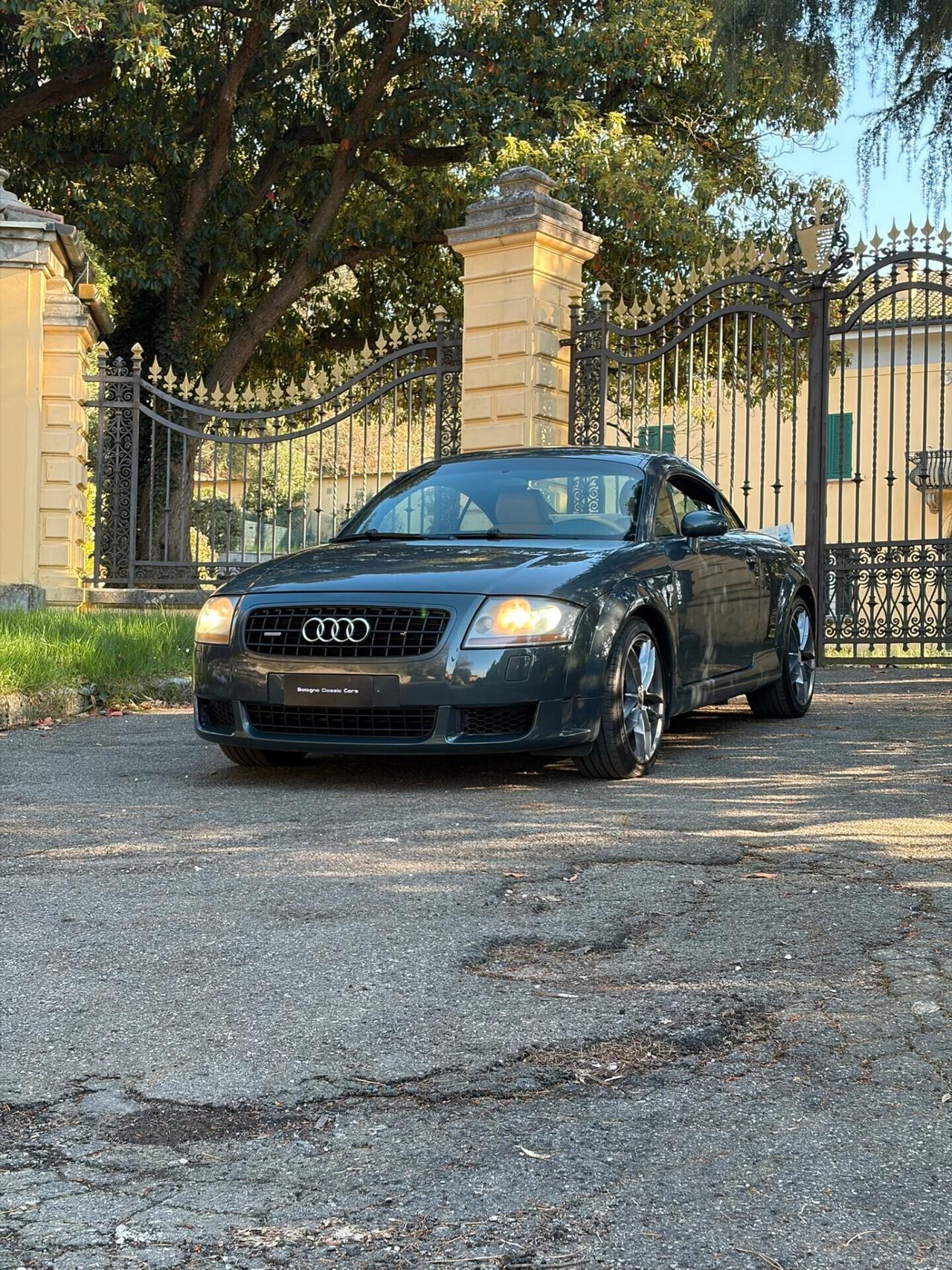 Audi TT 3.2 V6 quattro Book Service Tagliandi Certificati