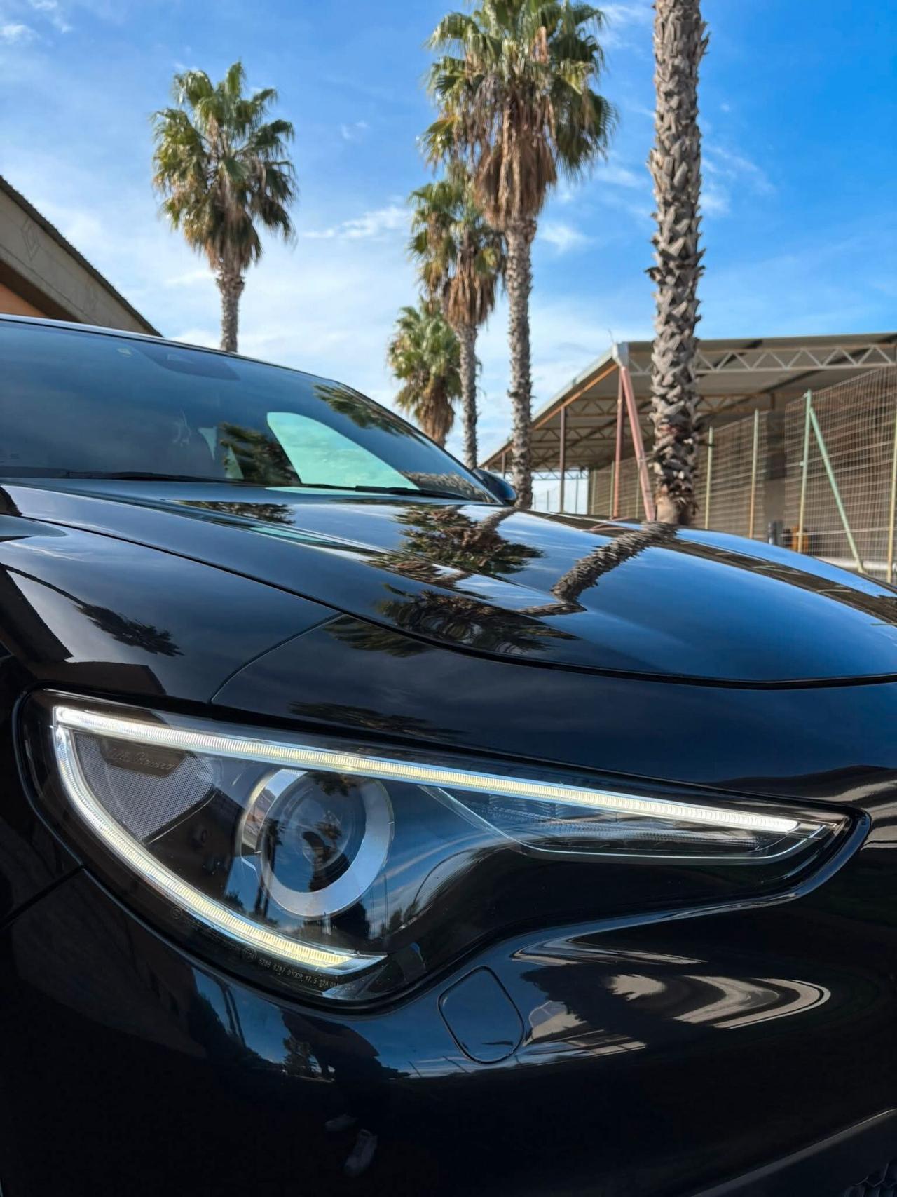 Alfa Romeo Stelvio 2.2 Turbodiesel 180 CV AT8 RWD Super