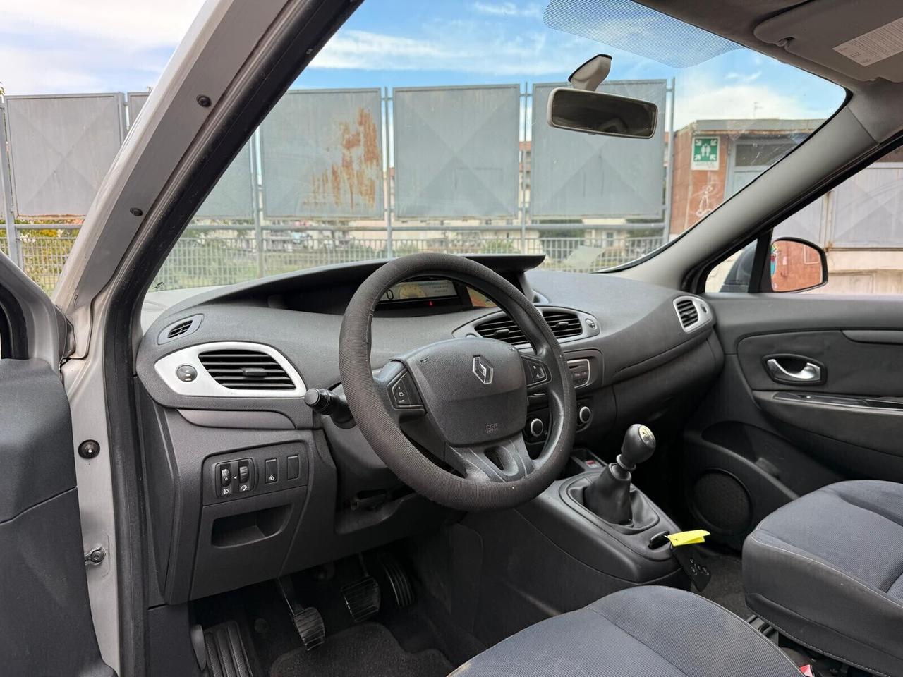 Renault Scenic Scénic X-Mod 1.5 dCi 110CV Dynamique