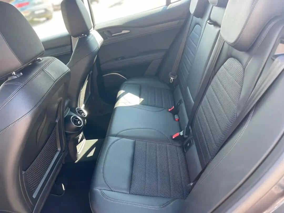 Alfa Romeo Stelvio 2.2 Turbodiesel 190 CV AT8 Q4 Executive