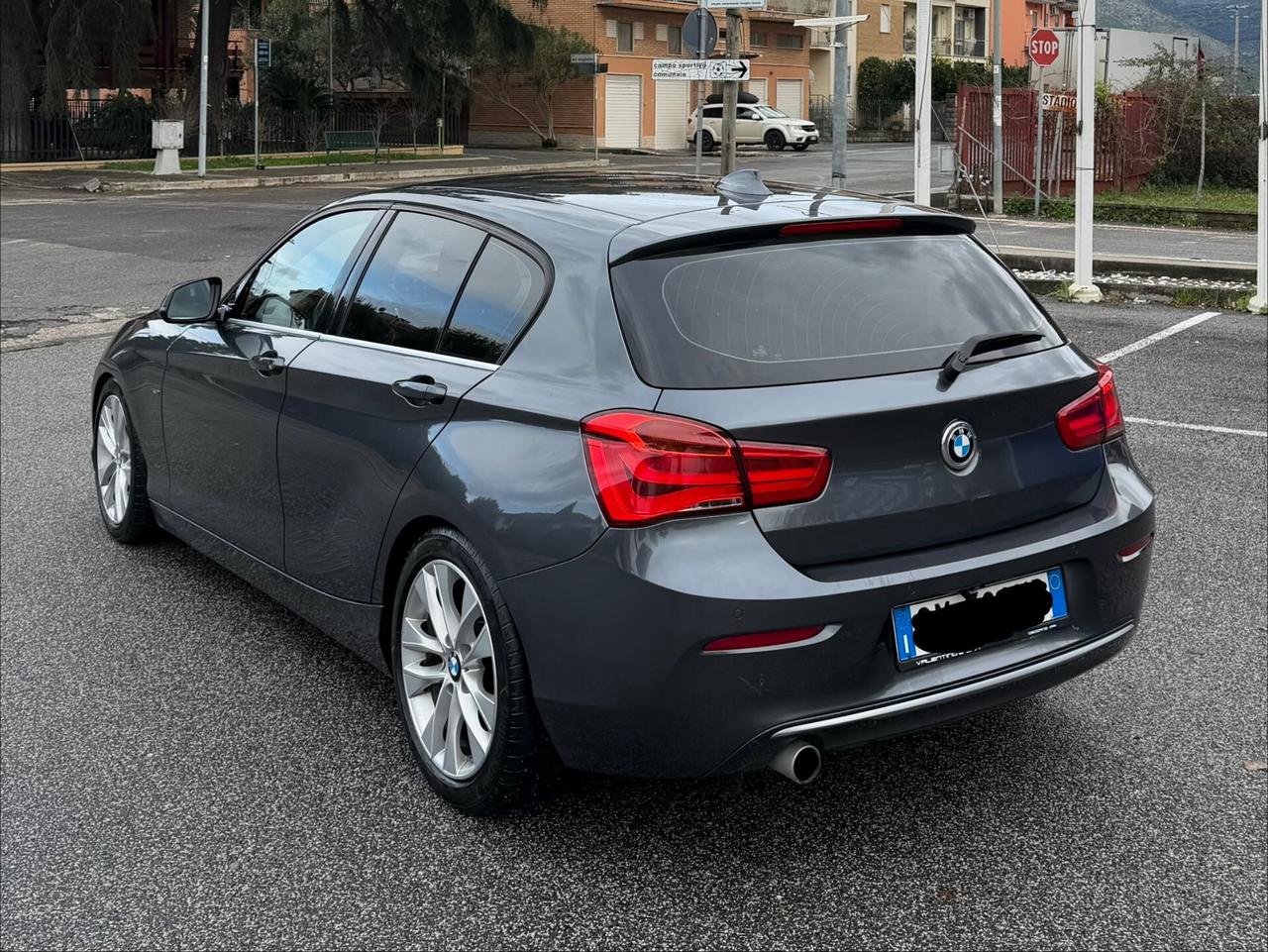 Bmw 118 118d 5p. Urban
