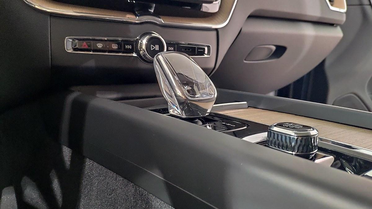 VOLVO Xc60 T6 Plug-In Hybrid Awd Automatico Plus Dark