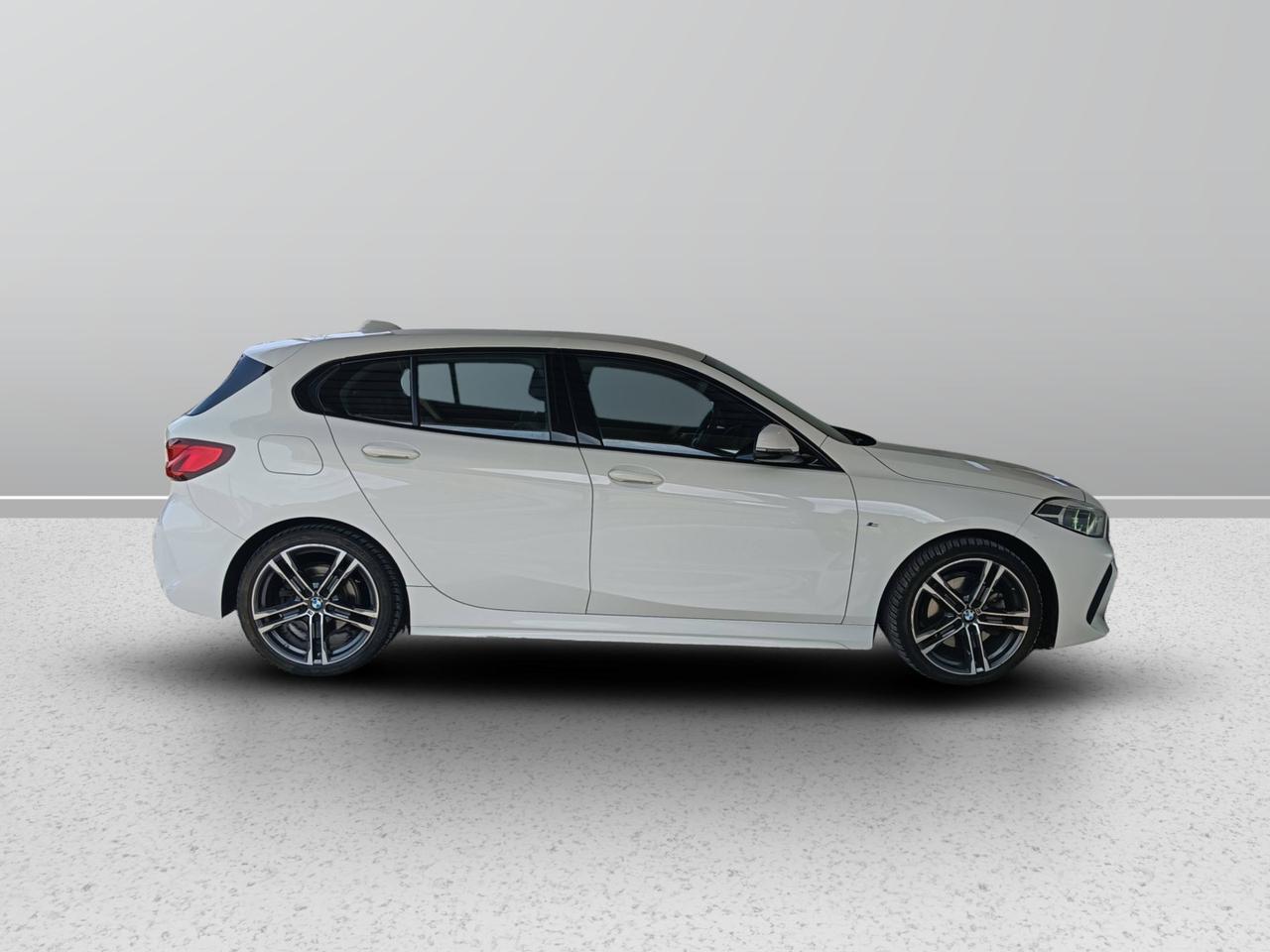 BMW Serie 1 F40 - 118d Msport auto