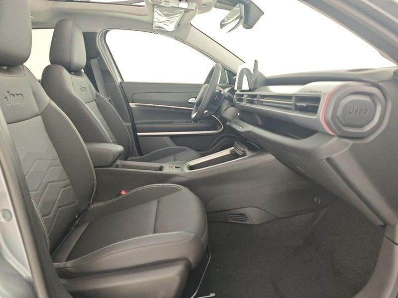 Jeep Avenger 1.2 Turbo 110 CV MHEV Summit + Vernice + Tetto panoramico +Infotainment & Convenience Pack