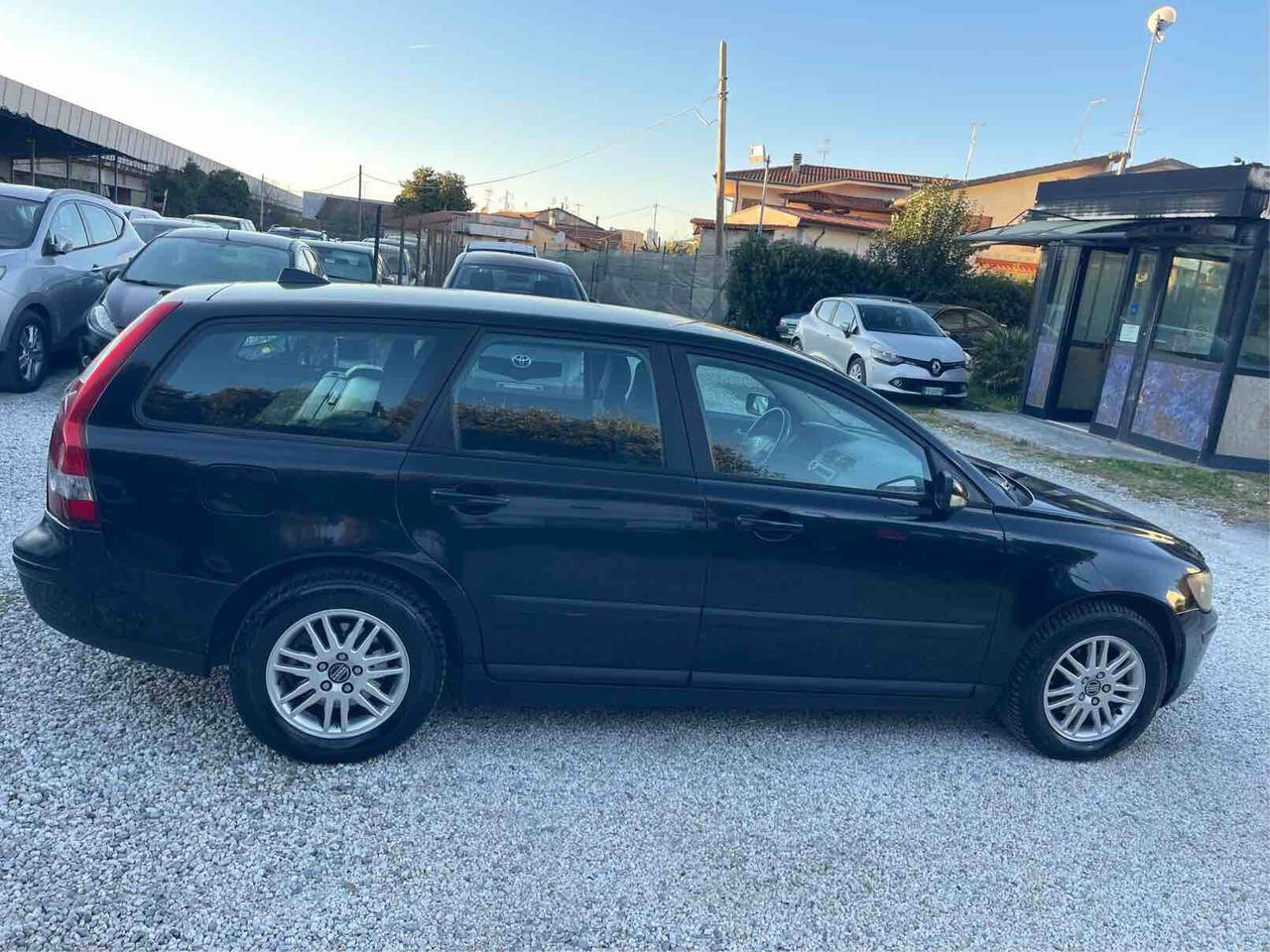 VOLVO V 50 - 1.6 D - SUMMUM