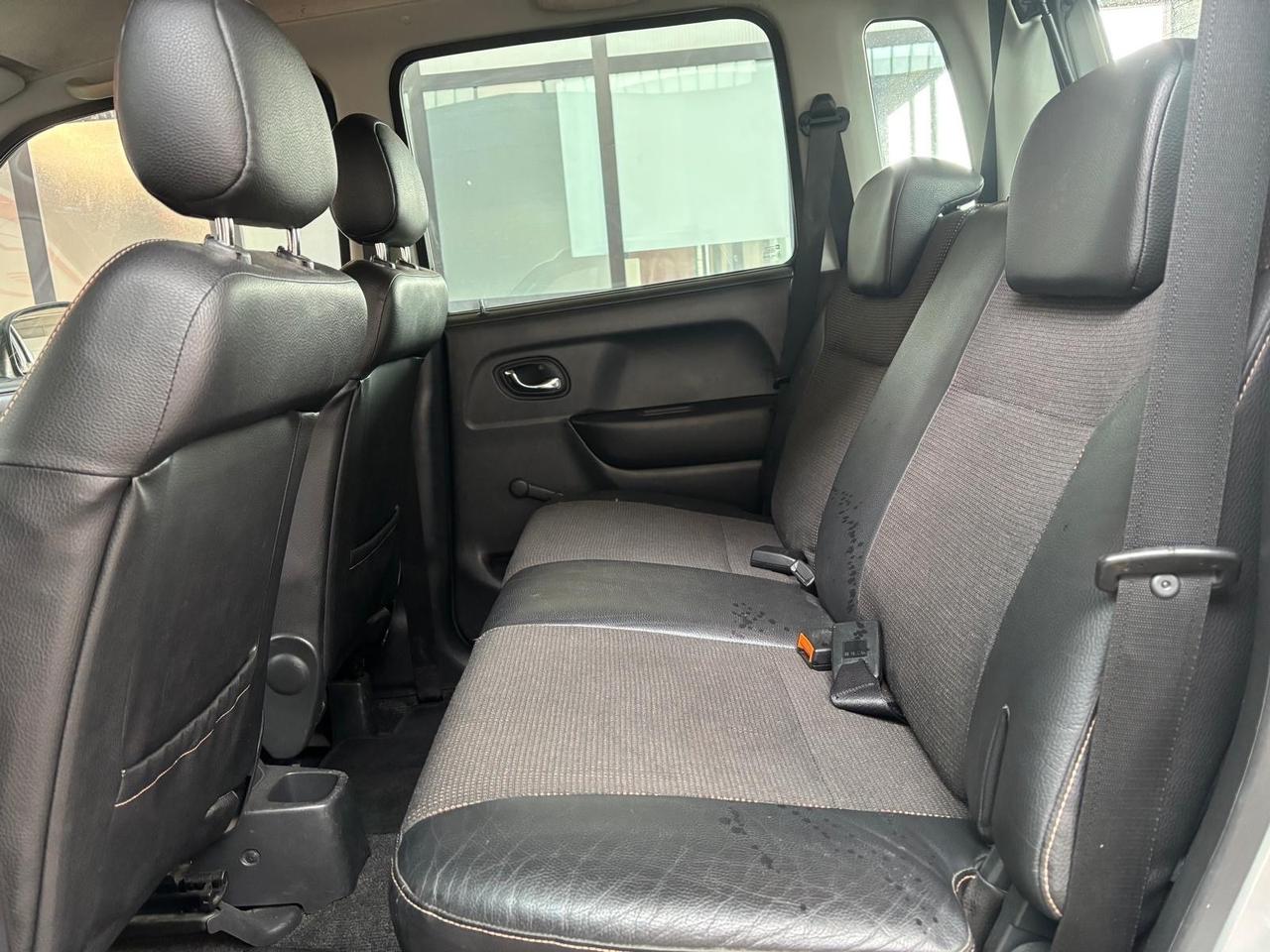 Con soli 37.000 KM Opel Agila 1.0 12V Fashion Line