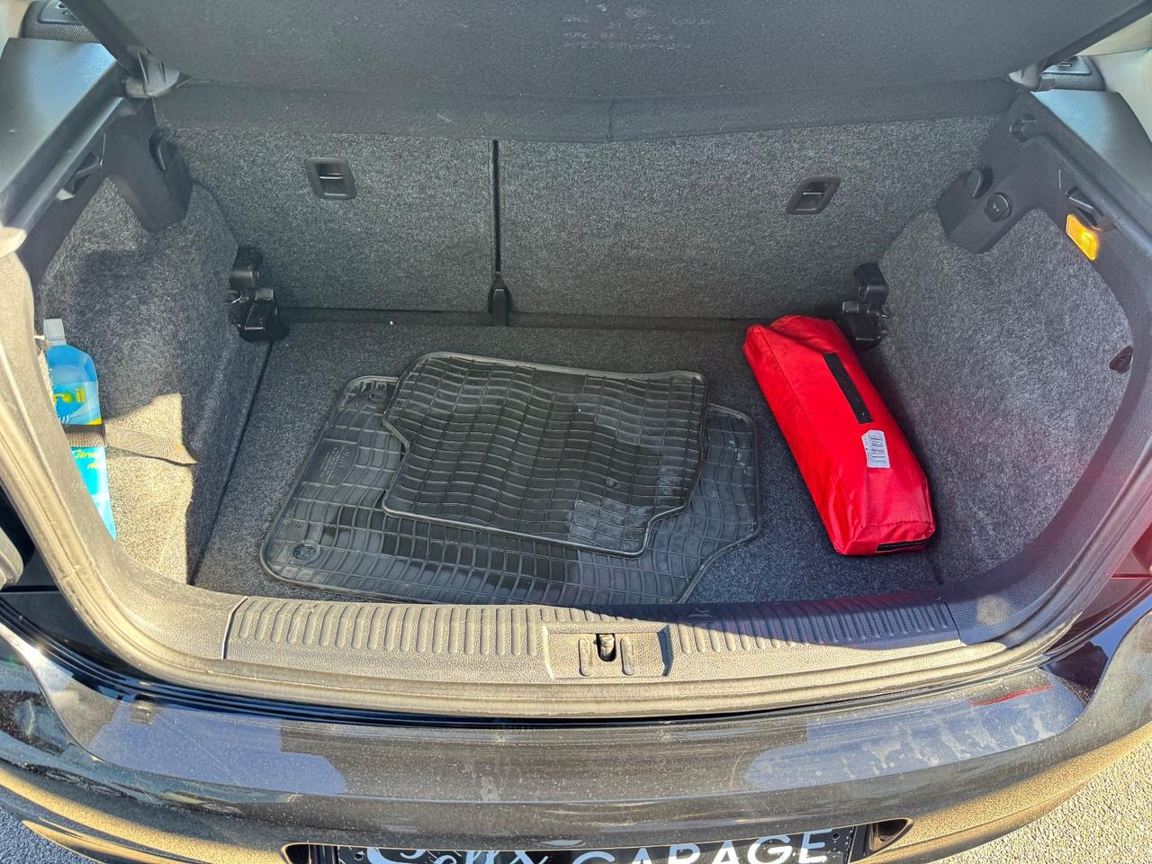 Volkswagen Polo 1.2 5 porte Trendline Neopatentati