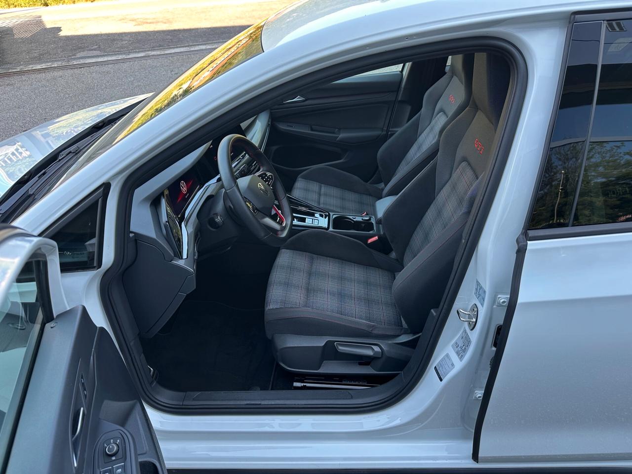 Volkswagen Golf GTI 2.0 TSI DSG