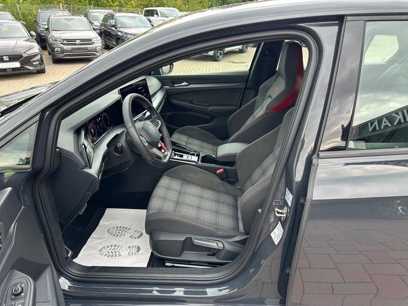 Volkswagen Golf 2.0 TSI GTI DSG Camera Estoril 19" Cockpit PRO