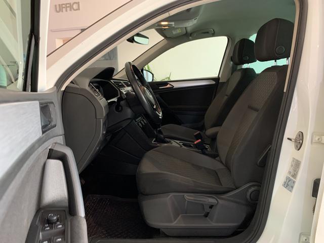 VOLKSWAGEN Tiguan 1.6 TDI SCR Sport BlueMotion Technology R-Line