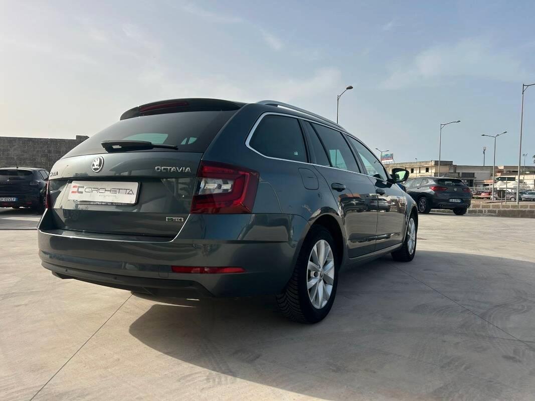 Skoda Octavia Wagon 1.5 g-tec Ambition 130cv dsg