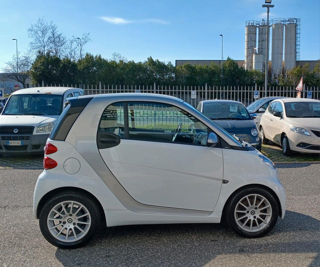 Smart ForTwo 1000 52 kW MHD coupé pulse