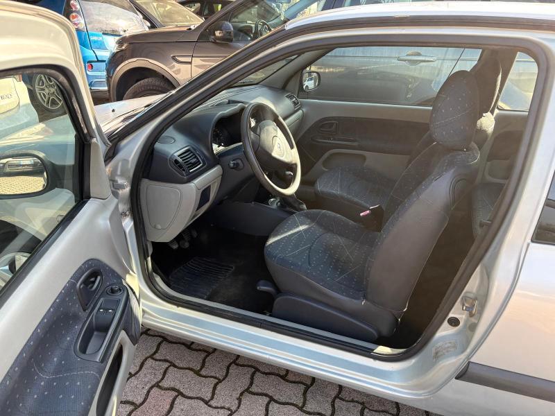 Renault Clio 3 Porte Clio 3p 1.5 dci 80cv OK NEOPATENTATO