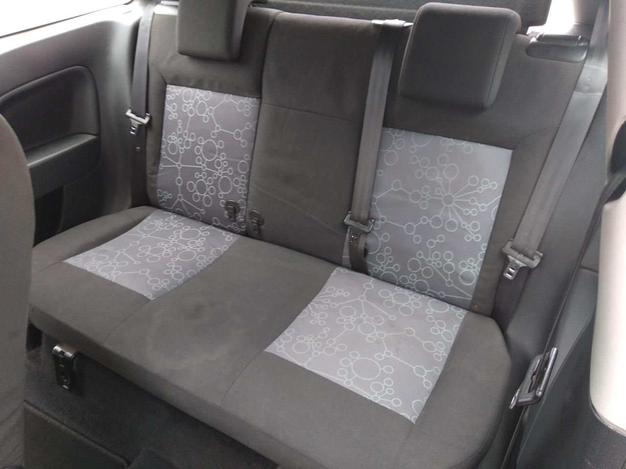 Ford Fiesta 1.2 16V 3p. Ghia x neopatentati