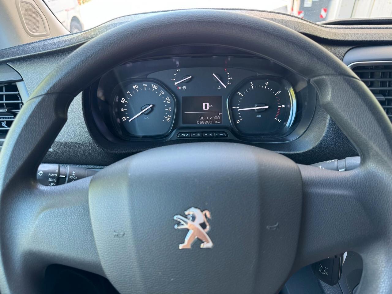 Peugeot Expert 1.5 120CV 3POST L2 GARANZIA 24 MESI