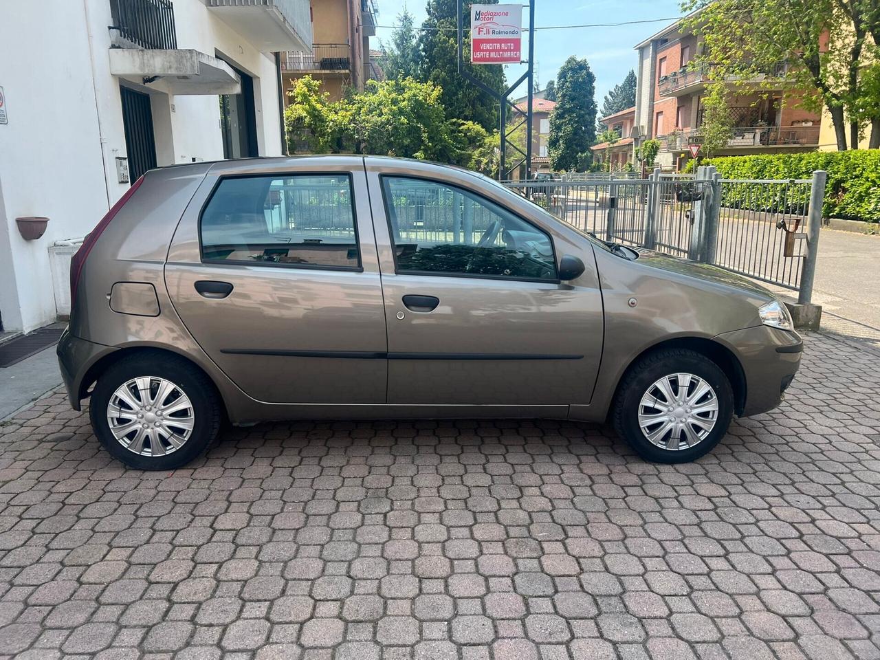 Fiat Punto 1.2 5 porte Active Natural Power