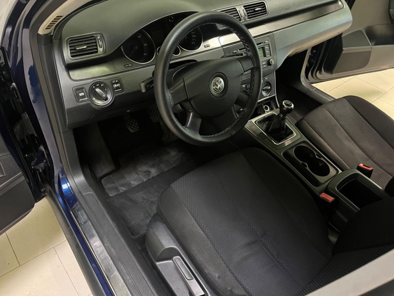 Volkswagen Passat 1.9 TDI/105CV berlina