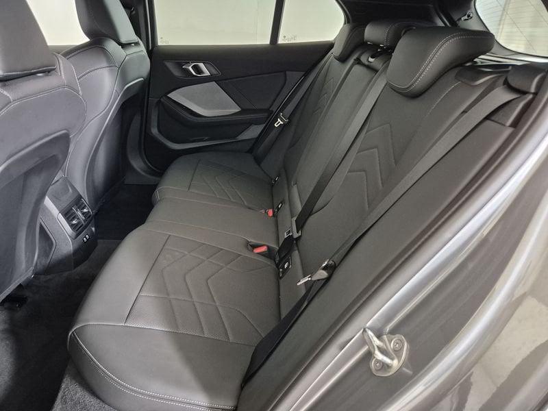 BMW Serie 1 F70 120 48V MSport auto