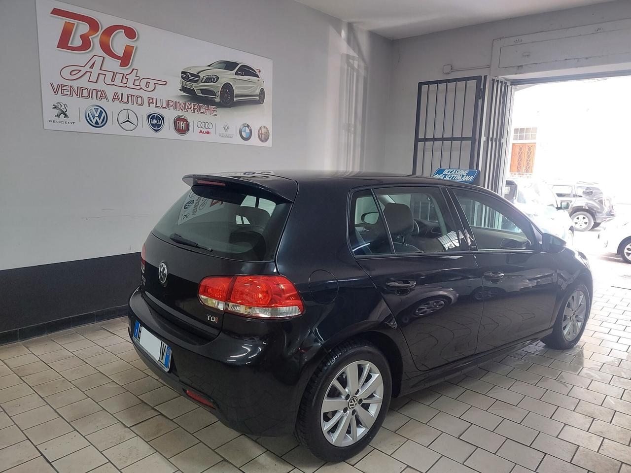 Volkswagen Golf 1.6 TDI Unico prop 2011