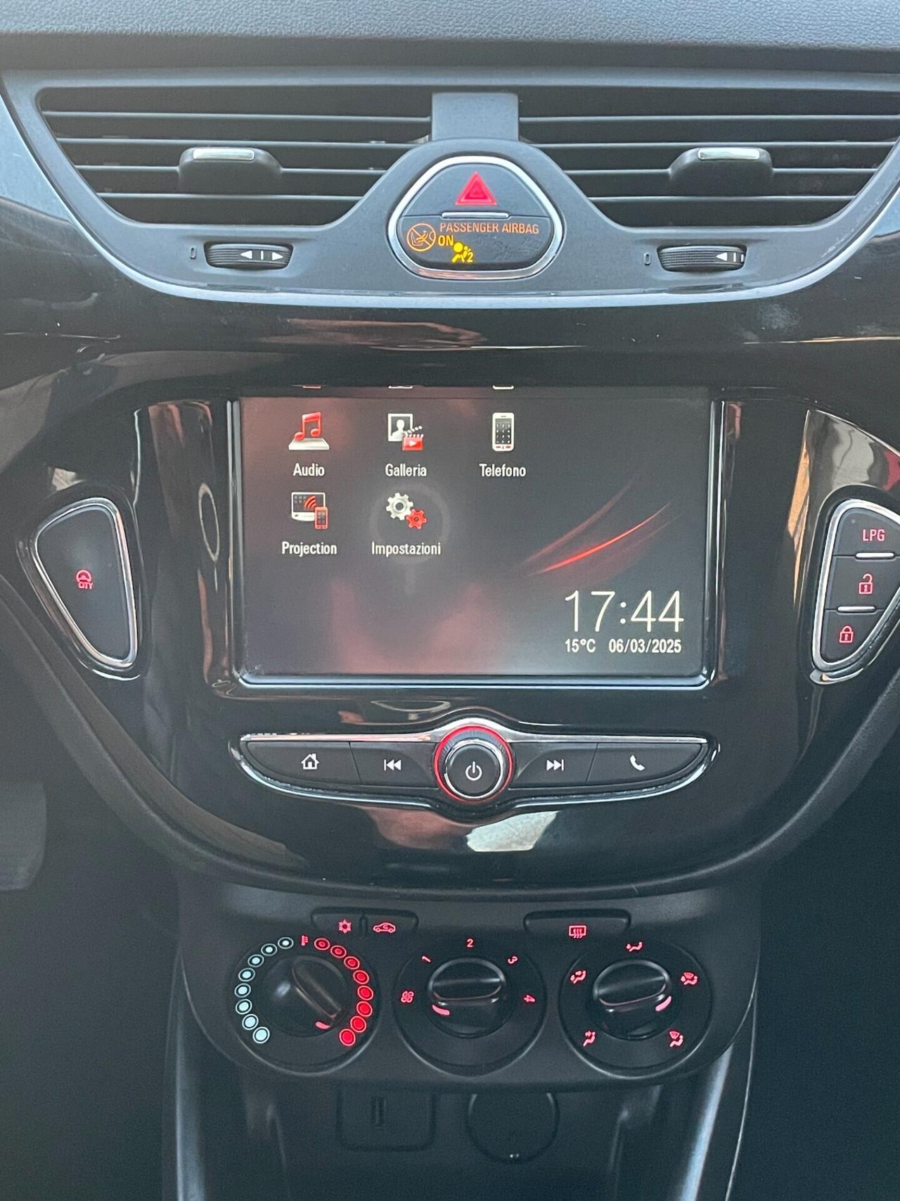 Opel Corsa 1.4 90CV GPL Tech 5 porte NEOPATENTATI