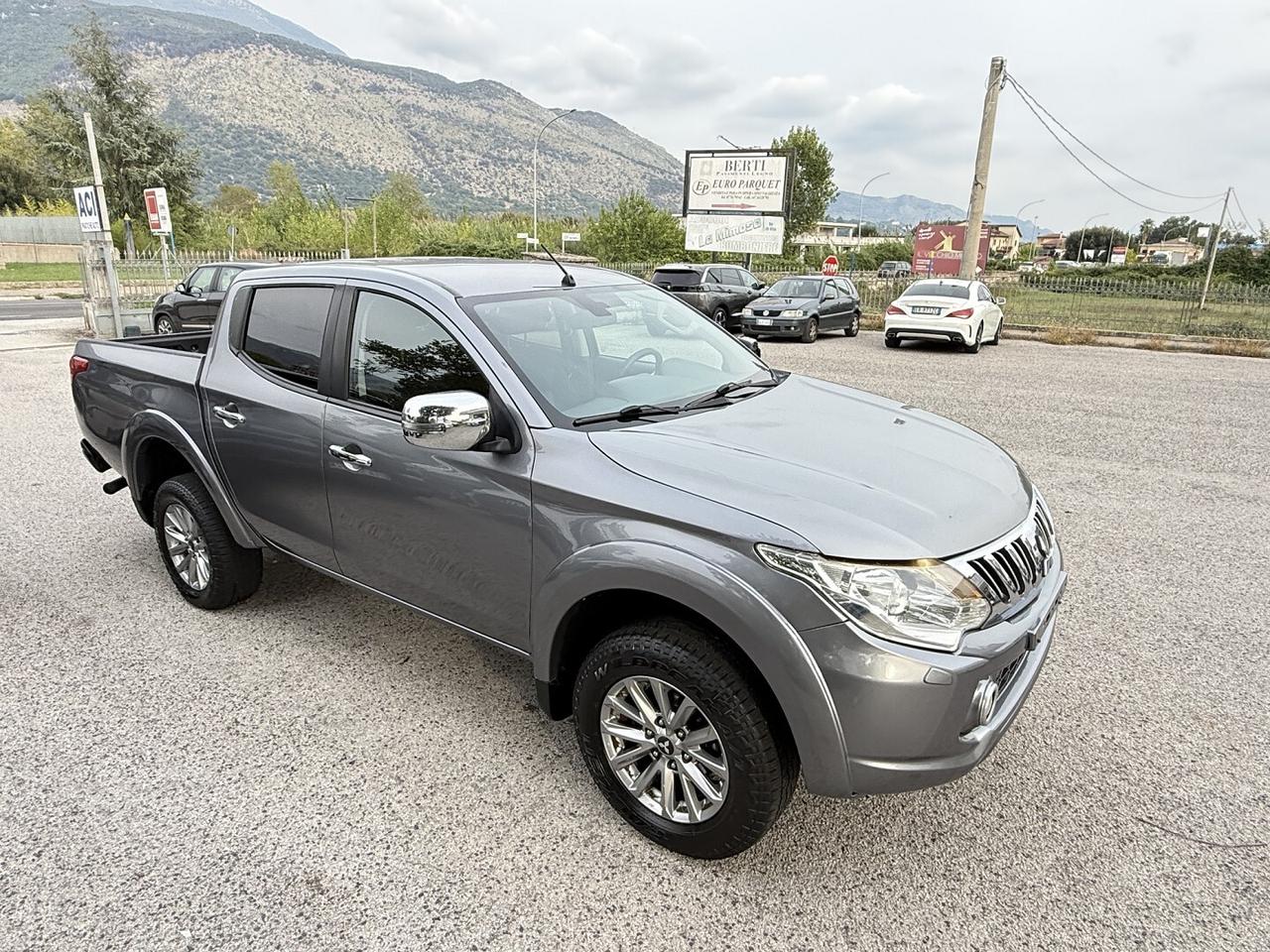 MITSUBISHI L200 DOPPIA CABINA 4X4 CAMBIO MANUALE